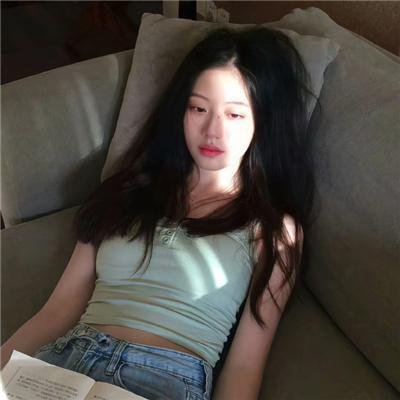 独身女人 封面
